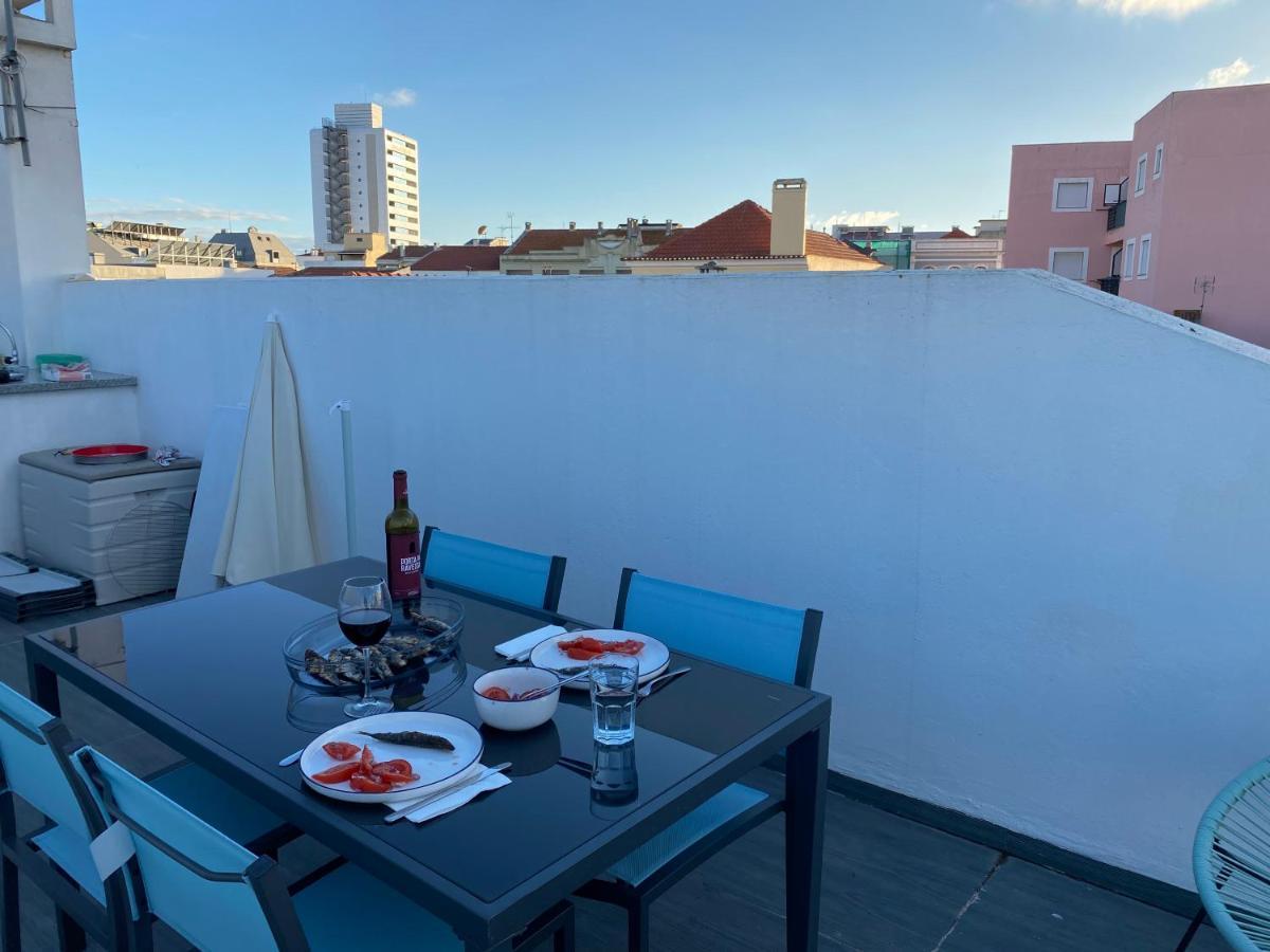 Casa Da Fonte - Vintage House And Rooftop Figueira da Foz Exterior photo